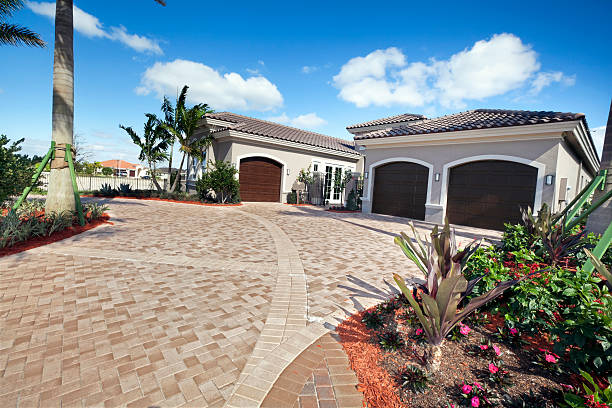 Best Driveway Paver Sealing  in Cloverdale, CA